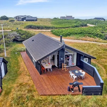 Alma - 500m From The Sea By Interhome